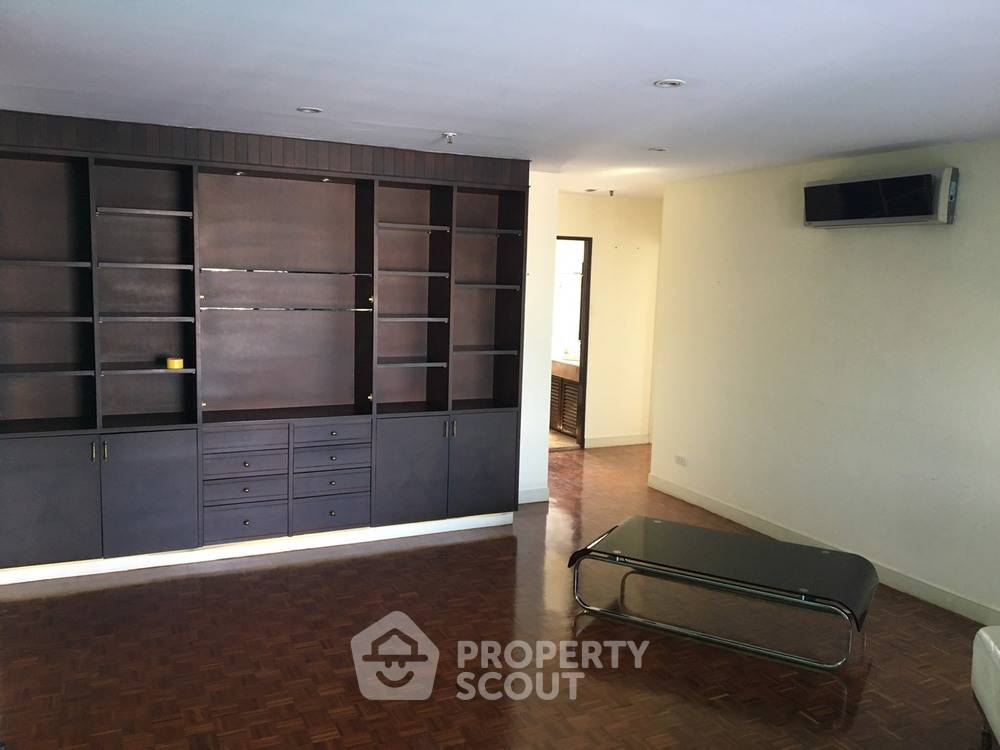 รูป 2 ห้องนอน 206 ตร.ม. ชั้นสูง ที่ สุขุมวิท สวีท ใกล้ BTS นานา (ID 2143433) - รูปที่ 1/5