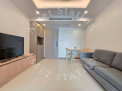 Hot Deal 🏢Supalai Oriental Sukhumvit 39. Ready-to-move-in unit with complete and beautifully decorated furniture | Near BTS Phrom Phong.