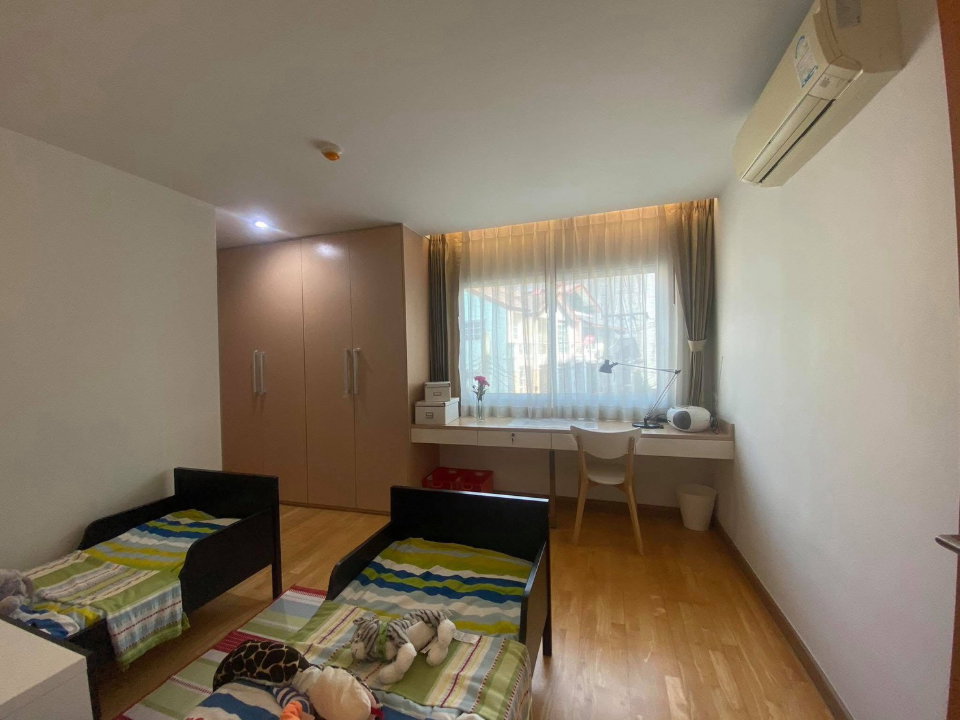 picture Residence                             52  - 6/11