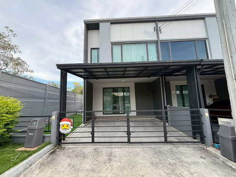 🏡✨เช่า / ขาย ทาวน์โฮมหลังมุม หมู่บ้าน พลีโน่ บางนา-วงแหวน 3 ห้องนอน 2 ห้องน้ำ บ้านสวย หลังมุม ได้พื้นที่ข้างบ้านเพิ่ม ความเป็นส่วนตัวสูง