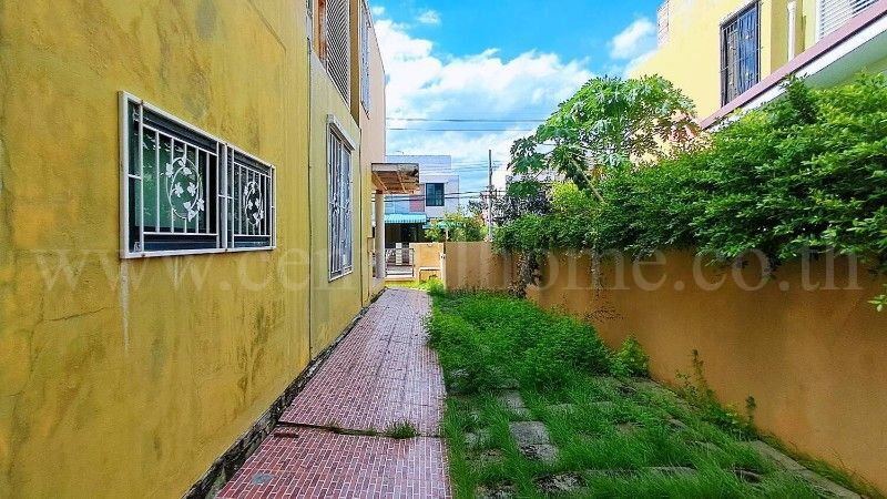 รูป บ้านแฝด ร็อคการ์เด้นท์ แอร์พอร์ต เฟส 2 สำหรับซื้อลงทุนรีโนเวท ถูกสุดในโครงการ - รูปที่ 16/20