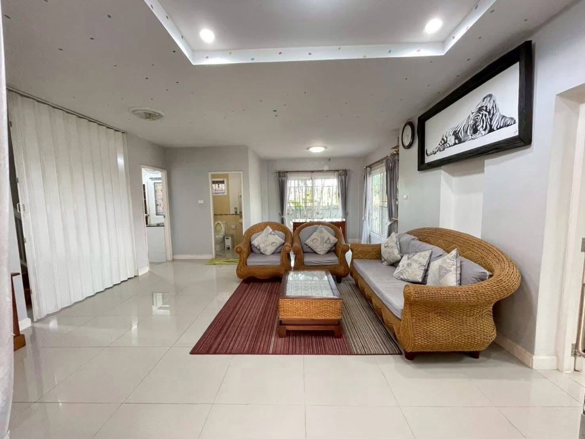 รูป บ้านให้เช่า หมู่บ้านอรสิริน 3 แถว4 แยกหลุยส์. 4ห้องนอน 4 ห้องน้ำ - รูปที่ 4/13