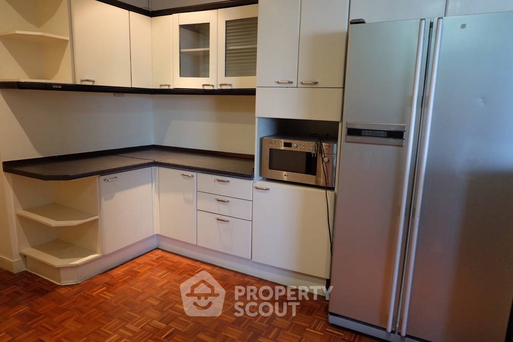 รูป 2 ห้องนอน 206 ตร.ม. ชั้นสูง ที่ สุขุมวิท สวีท ใกล้ BTS นานา (ID 2143433) - รูปที่ 4/5
