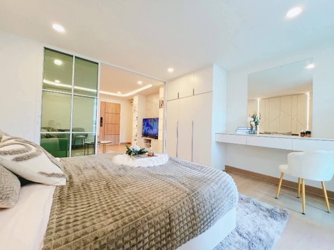 ปล่อยเช่าคอนโดย่านนิมมาน  ศรีธนา2 หิ้วกระเป๋าพร้อมเข้าอยู่ ติดนิมมาน , ใกล้เมญ่า , มช. , ร.พ.สวนดอก , สนามบิน