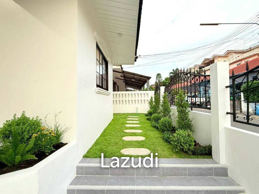 picture Newly Renovated Modern Luxury Detached House - 19/22