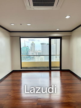 3 bedroom 2 bathroom river view apartment 137 sqm. at Baan Chaopraya for rent