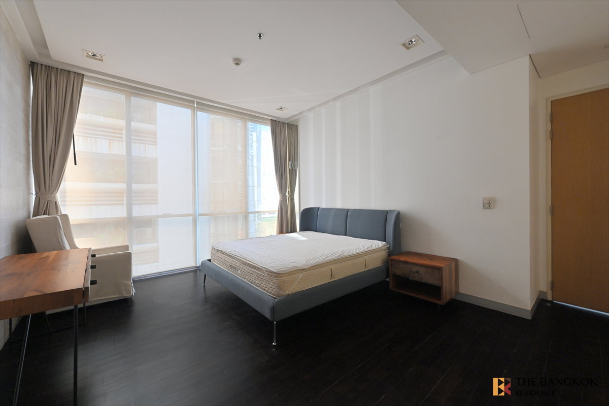 picture ð Domus 16 Spacious 167 sq.m. Luxury Residence with Full-Height Windows and a Large Private Balcony - 7/16