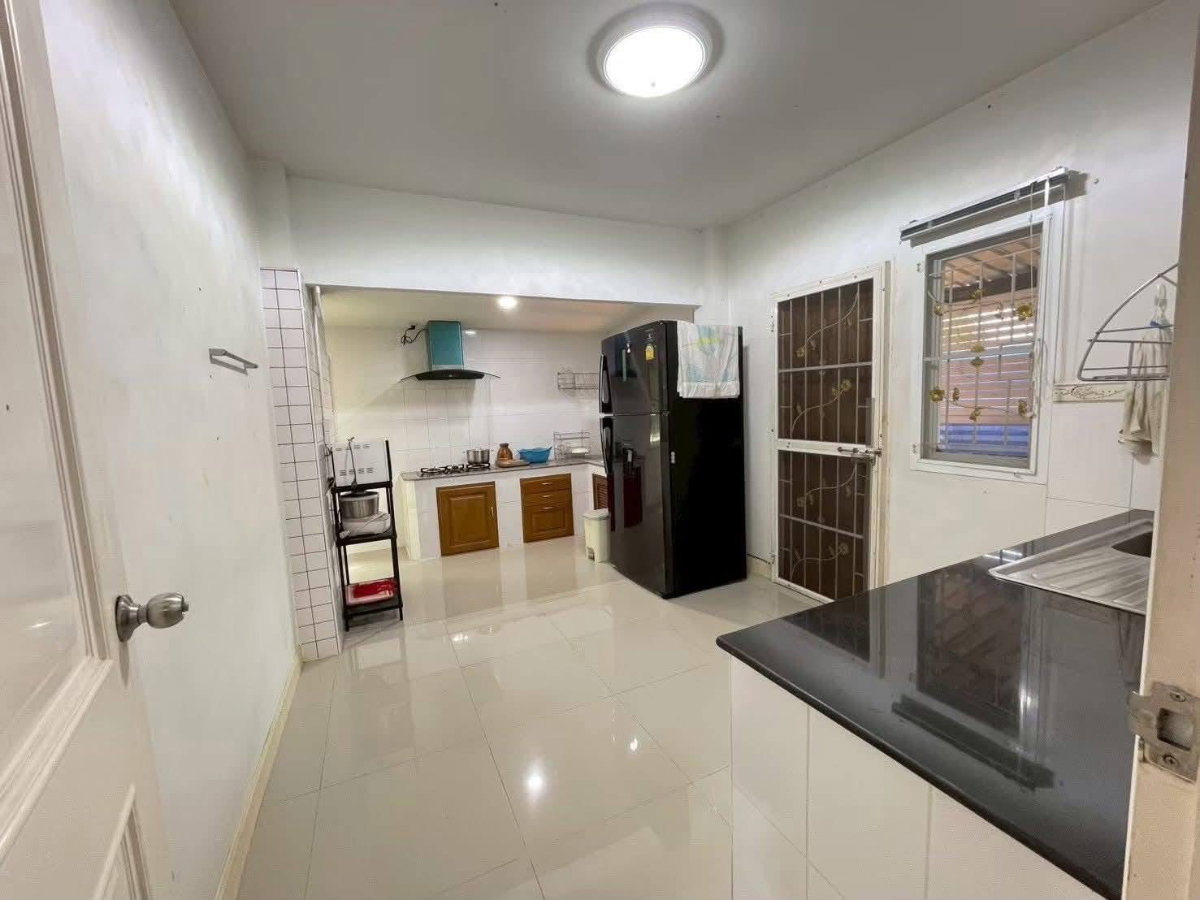 รูป บ้านให้เช่า หมู่บ้านอรสิริน 3 แถว4 แยกหลุยส์. 4ห้องนอน 4 ห้องน้ำ - รูปที่ 8/13