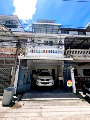 เช่าทาวน์โฮม กรมส่งเสริมวัฒธรรม : 🏡✨ 🏡✨ ให้เช่าบ้าน 4 ชั้น ใกล้ MRT สุทธิสาร เพียง 450 เมตร | รับชาวต่างชาติ | เลี้ยงสัตว์ได้  📍ย่านสุทธิสาร - รัชดาภิเษก