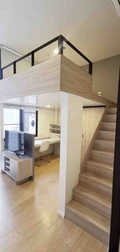 🏙️✨ FOR RENT: Chewathai Residence Asoke — MODERN CITY LIVING IN THE HEART OF ASOKE!  💰 Rental Price: 20,000 THB/month 