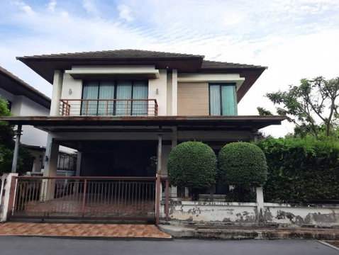 ขายบ้านเดี่ยวพร้อมที่ดิน 54 ตารางวา ใกล้ห้างเมกกาบางนา สนามบินสุวรรณภูมิ