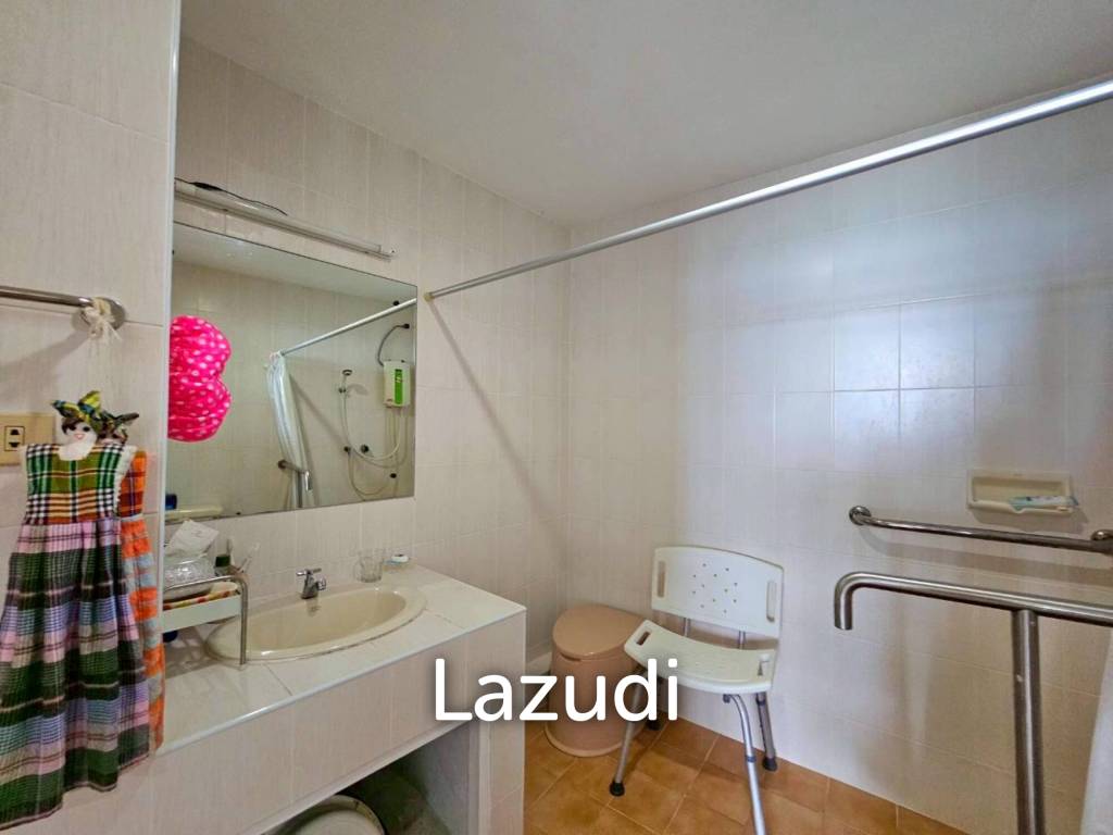 picture CHUKAMOL CONDO : 2 BED BEACHFRONT CONDO FOR SALE - 21/48