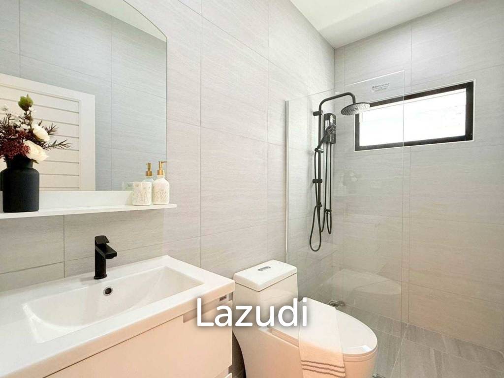 picture Newly Renovated Modern Luxury Detached House - 16/22