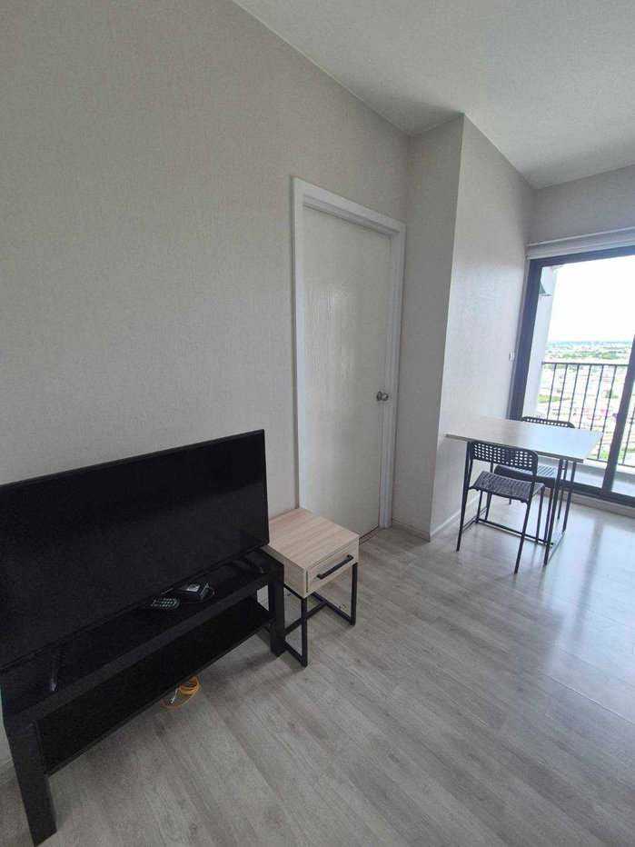 picture Plum Condo Central Station Phase 2 - 8/11