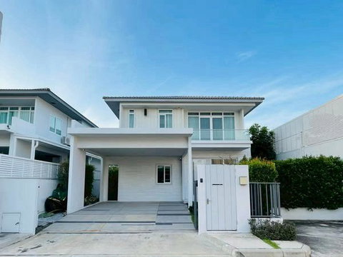 ขาย เช่า บ้านเดี่ยวโครงการ มัณฑนา บางนา วงแหวน รามคำแหง2 GH382