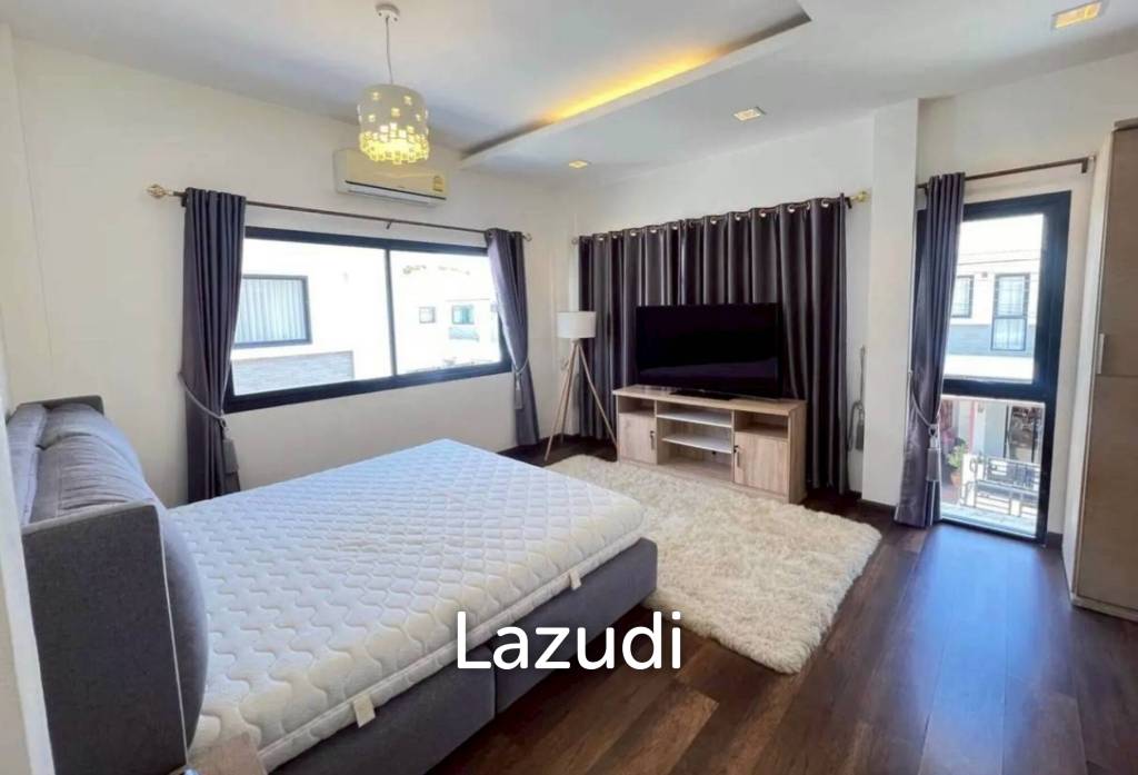 รูป บ้านเดี่ยว 2 ชั้น สไตล์โมเดิร์น ที่อุไรวัน แกรนด์ วิลล่า พัทยา - รูปที่ 11/30