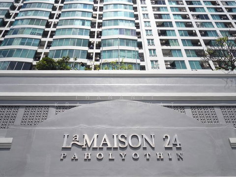 A046391 Lamaison 24 Paholyothin