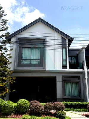 ขายบ้านเดี่ยว : ขายบ้านเดี่ยว โครงการ แกรนด์ บริทาเนีย บางนา-สุวรรณภูมิ 2 ชั้น 4 ห้องนอน 4 ห้องน้ำ