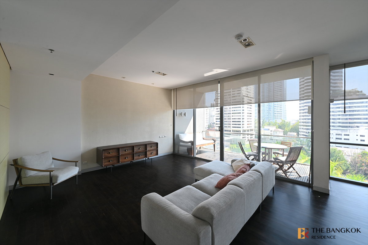 picture ð Domus 16 Spacious 167 sq.m. Luxury Residence with Full-Height Windows and a Large Private Balcony - 3/16