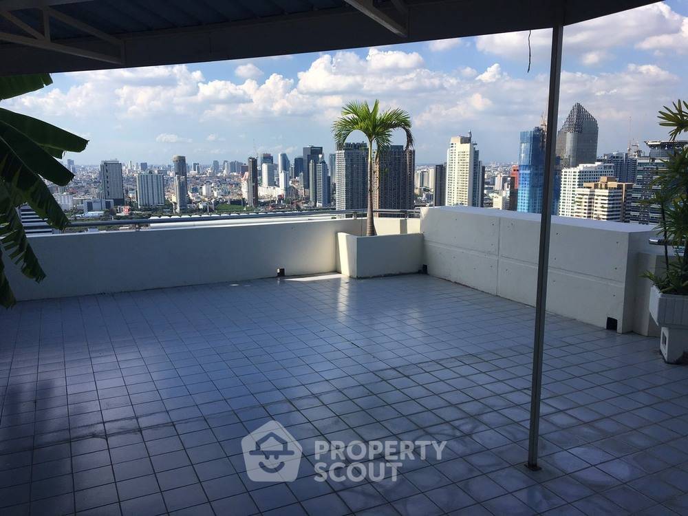รูป 2 ห้องนอน 206 ตร.ม. ชั้นสูง ที่ สุขุมวิท สวีท ใกล้ BTS นานา (ID 2143433) - รูปที่ 2/5