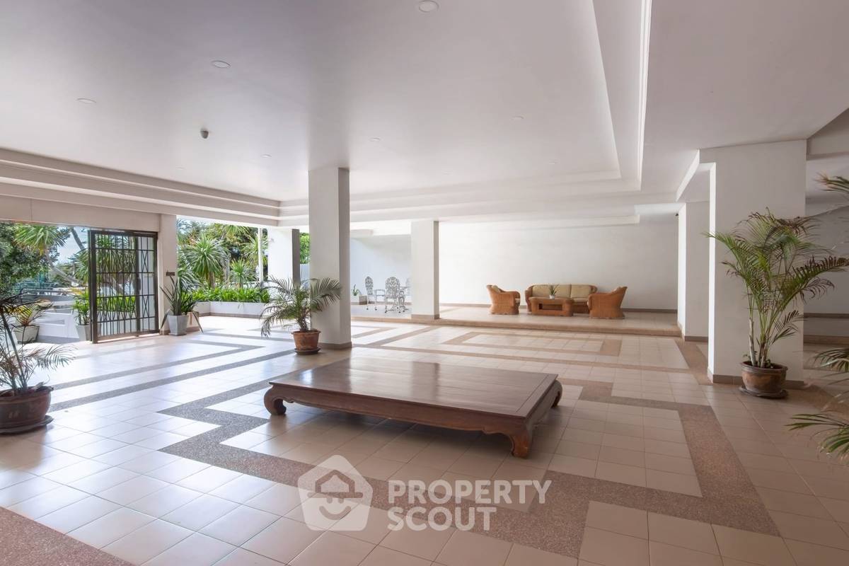 รูป คอนโด 1 ห้องนอน ขาย Grand Condotel Jomtien ใกล้หาดจอมเทียน (ID 3075356) - รูปที่ 4/13