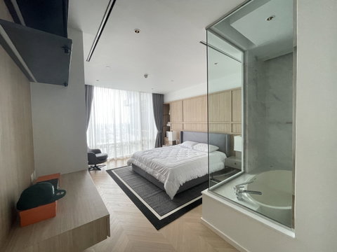 Four Seasons Private Residences Bangkok 2 bedrooms, for sale