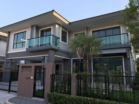 ให้เช่าบ้านเดี่ยว Modern Designer House พร้อมสวนส่วนตัว The Palm พัฒนาการ 38 ใกล้ทองหล่อ–เอกมัย