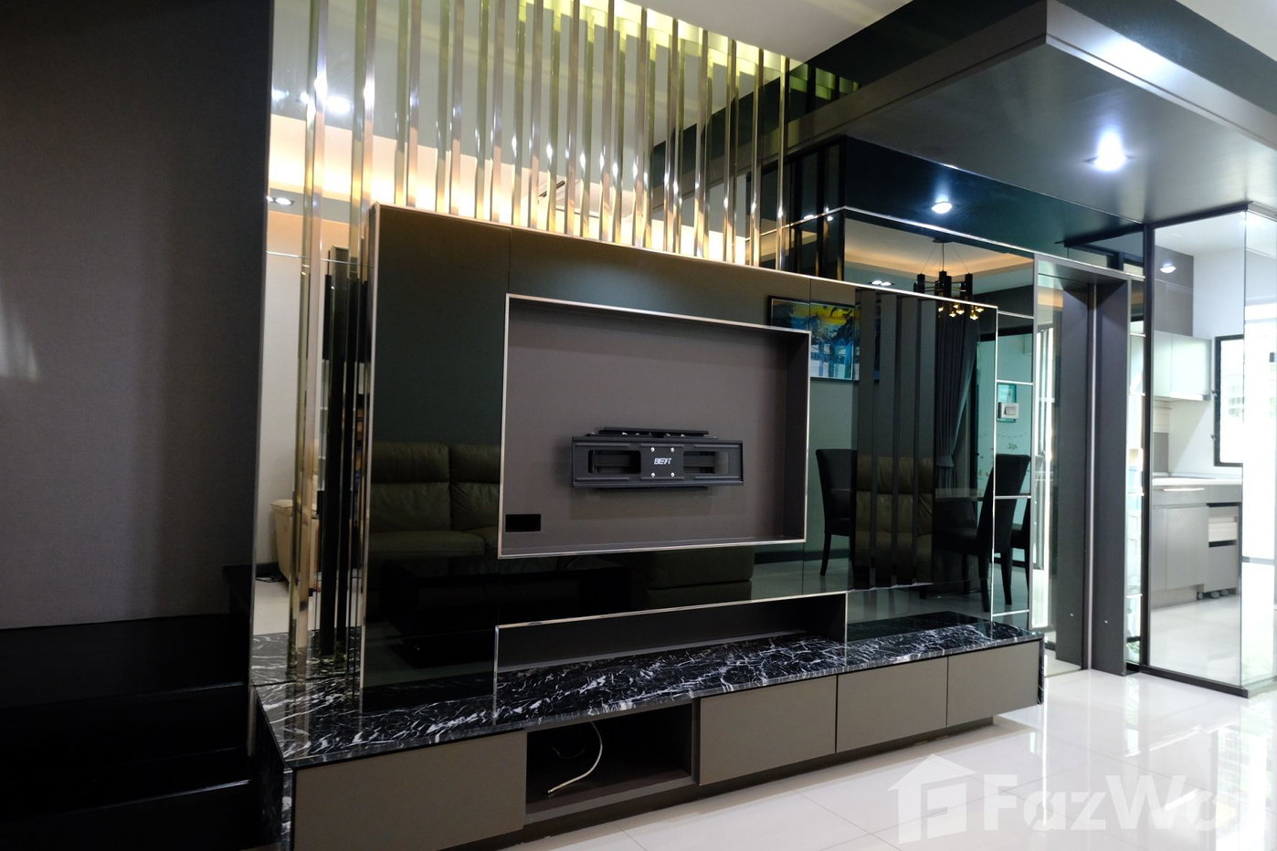 รูป ขายทาวน์โฮมหรู 3 ชั้น The Landmark เอกมัย-รามอินทรา 1675246 - รูปที่ 3/16