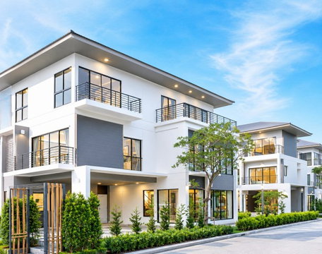 The most luxurious and cheapest mansion in Thailand right now, 3 floors, 6 bedrooms, Chaloem Phrakiat Road, Rama 9, 34-42 Big C Market, Suan Luang,