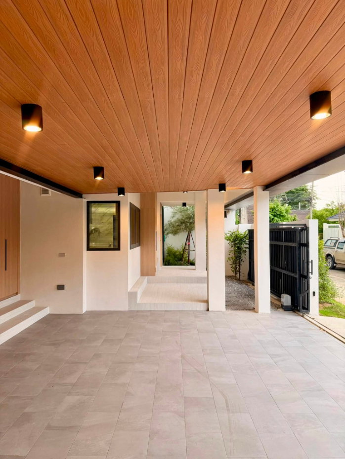 picture Luxury pool villa for sale in Wang Tan,modern luxury design emphasizing simplicity, elegance, privacy. Comes fully furnished with built-in furniture  - 3/14
