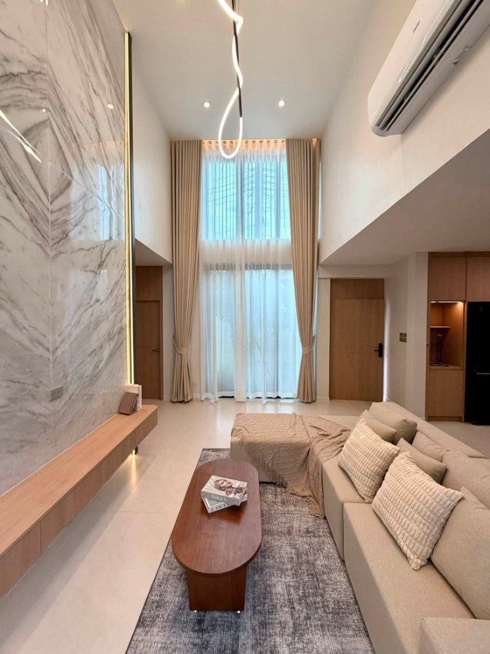 picture Luxury pool villa for sale in Wang Tan,modern luxury design emphasizing simplicity, elegance, privacy. Comes fully furnished with built-in furniture  - 4/14