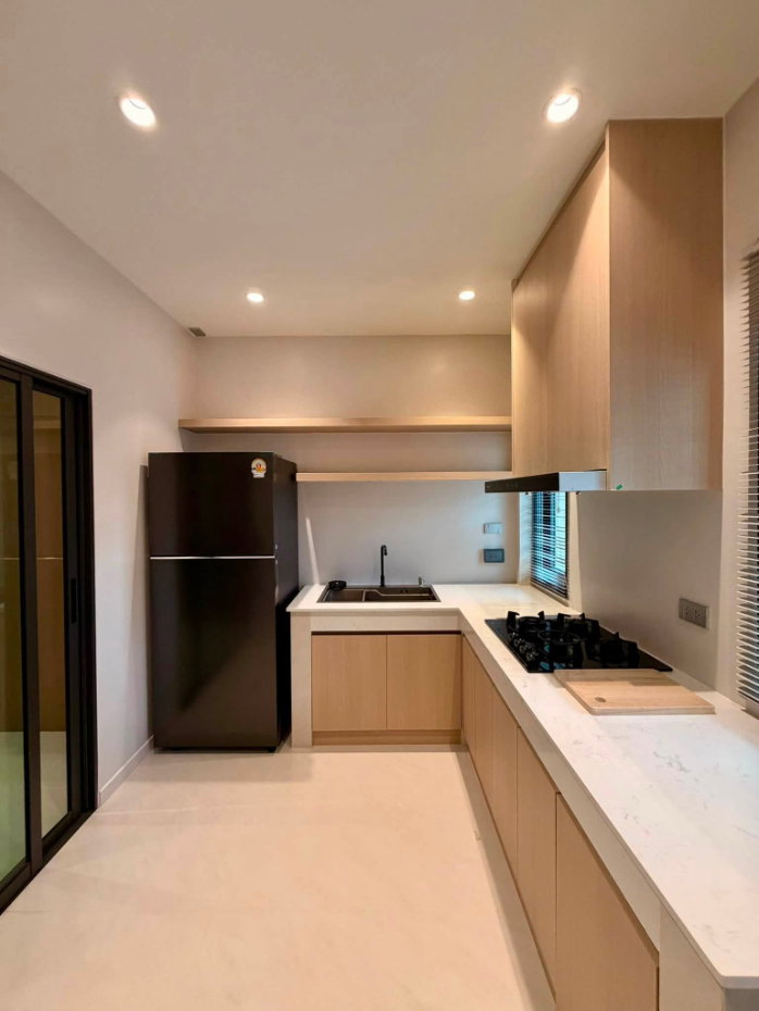 picture Luxury pool villa for sale in Wang Tan,modern luxury design emphasizing simplicity, elegance, privacy. Comes fully furnished with built-in furniture  - 6/14