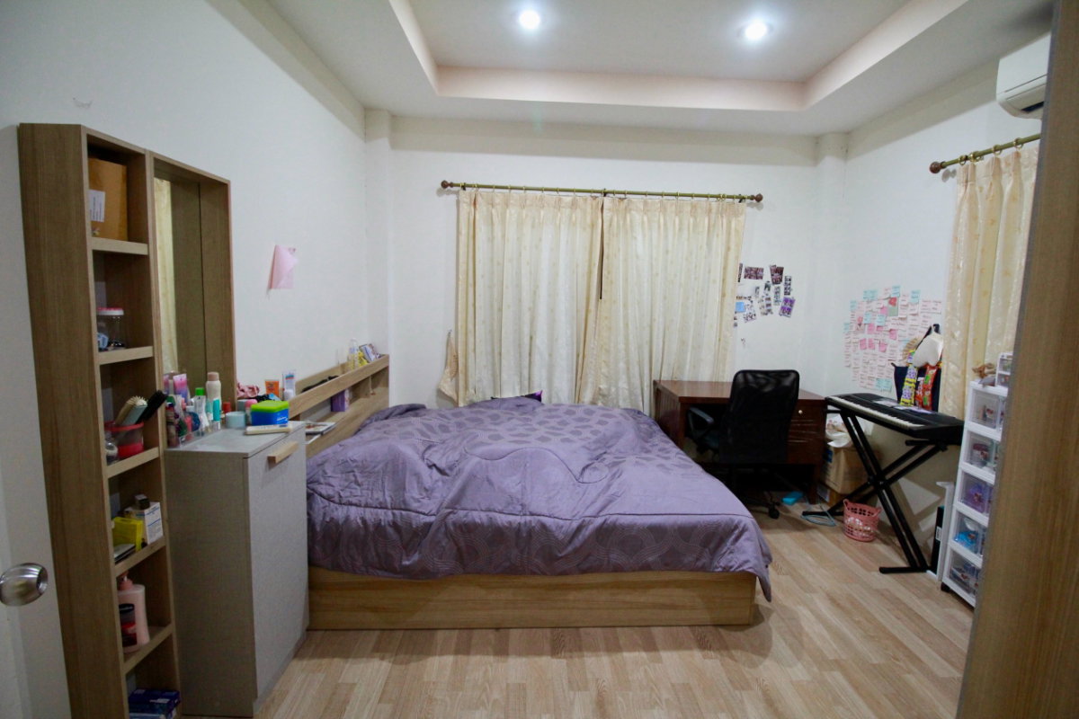 รูป ขายบ้านเดี่ยว 2 ชั้น หลังมุม 64 ตร.ว. ใกล้ FN Outlet หมู่บ้านศักดิ์สายธารเพลส มาบข่า ระยอง  - รูปที่ 12/16