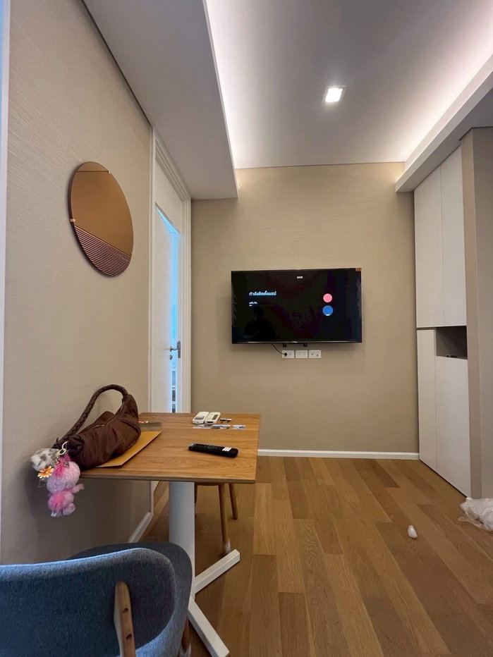 picture The Saint                       Residences - 2/7