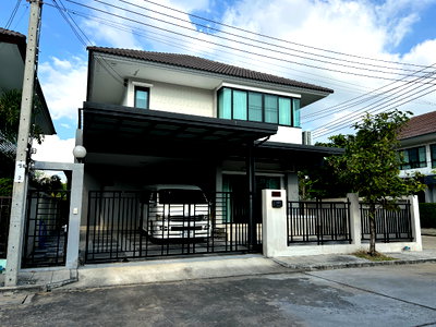 ขายบ้านเดี่ยว : ขายบ้านเดี่ยวแถว รร.สวนกุหลาบฯ ธนบุรี - ห่างกันเพียง1km