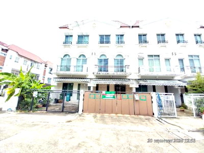 ทาวน์โฮม ถนนลาดปลาเค้า : ทาวน์เฮ้าส์ 20.2 ตร.วา บ้านกลางเมือง สวิสทาวน์ เกษตร-นวมินทร์ เขตลาดพร้าว กรุงเทพมหานคร 3.5M