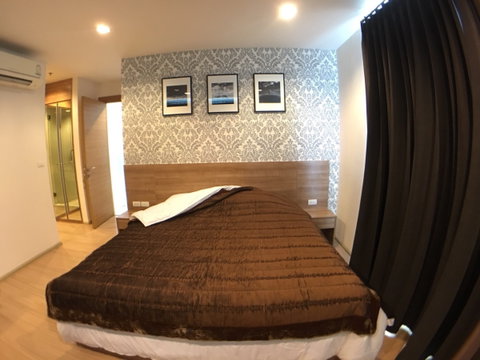 P-53267 📢 Ratchada-Huai Khwang Zone 2 Beds 2 Baths Size | Rhythm Ratchada - Huai Khwang Near MRT Huai Khwang Line: @easythaihome 085-592-2897