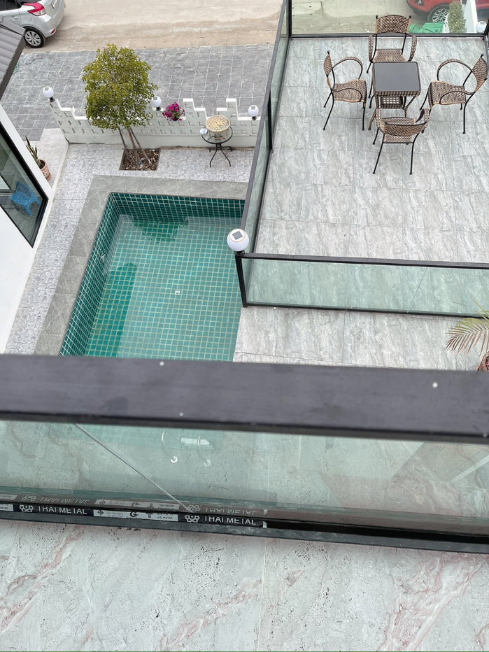 รูป  ให้เช่า Pool Villa 3 ชั้น สไตล์ Modern พร้อมสระว่ายน้ำส่วนตัว 9 ห้องนอน ทำเลศักยภาพ ใกล้ Big C ดอนจั่น เชียงใหม่  A5-V0027 - รูปที่ 10/15