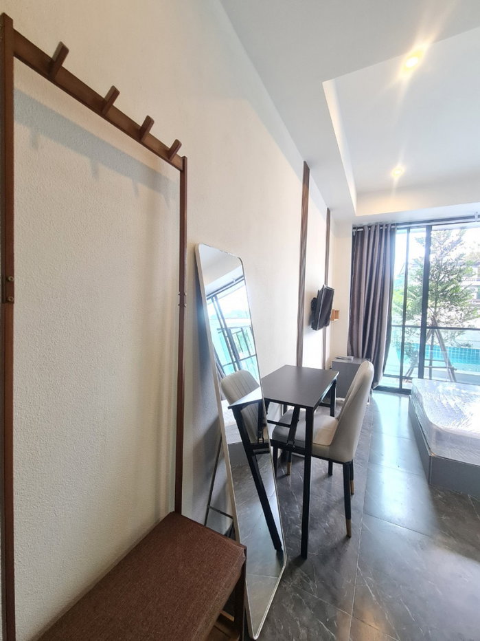 รูป  ให้เช่า Pool Villa 3 ชั้น สไตล์ Modern พร้อมสระว่ายน้ำส่วนตัว 9 ห้องนอน ทำเลศักยภาพ ใกล้ Big C ดอนจั่น เชียงใหม่  A5-V0027 - รูปที่ 8/15