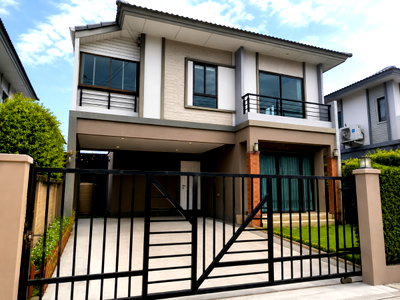 เช่าบ้านเดี่ยว ถนนแพรกษา  : ให้เช่า 25,000 บาท/เดือน บ้านเดี่ยว2 ชั้น 50 ตร.วา หมู่บ้านเดอะแพลน กิ่งแก้ว-เทพารักษ์ 
