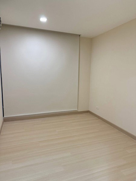 รูป A047359 Pela Wutthakat - รูปที่ 3/5