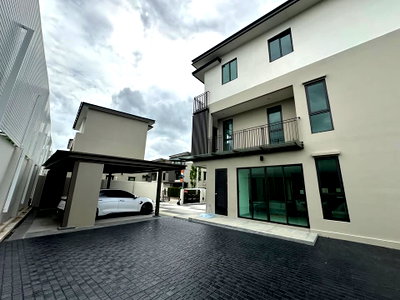 ขายบ้านเดี่ยว : 🏡✨ บ้านเดี่ยวหรู 3 ชั้น หลังริม พื้นที่ใหญ่ที่สุดในโครงการ AQ Arbor สวนหลวง ร.9 – พัฒนาการ