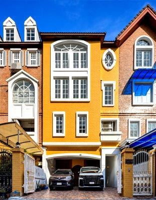 Home office for sale One Bangkok : Newly Renovated Luxury House for Sale in Yen Akat, Sathorn | Yenakart Residence | 450 SQ.M. | Near One Bangkok