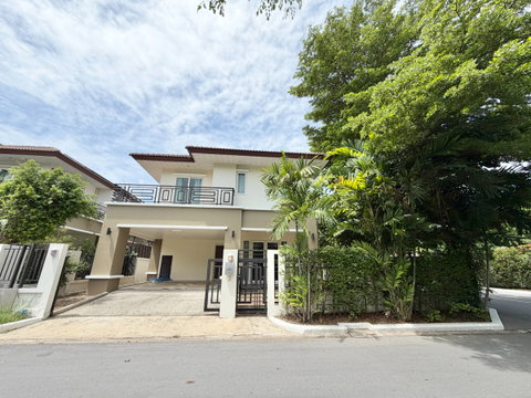 บ้านเลขที่ผลรวมดี วิลล่า นครินทร์ บ้านเดี่ยวแปลงมุม 210 ตร.ม. หันทิศเหนือ ทั้งโครงการไม่ถึง 150 หลัง ใกล้ ทางด่วน และสนามบิน เพียง 15 นาที 15.9 ล้าน