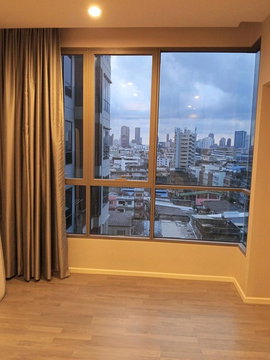 A047202 The Room Sathorn - St.Louis