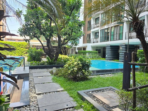 A046830 Ideo Blucove Sathorn