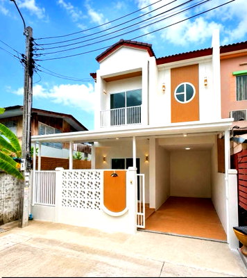 Townhouses for sale Bangkok : ⭐✨RH-079 Townhouse for Sale at LIO Phetkasem 77✨⭐
