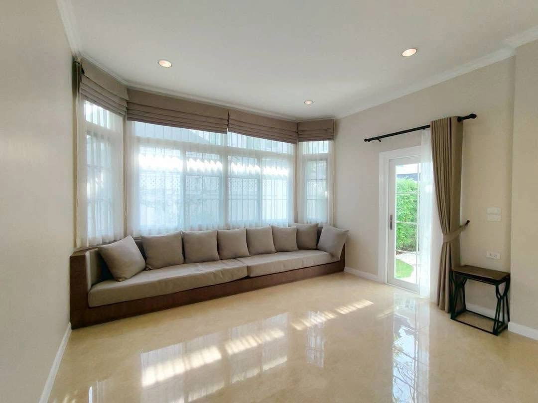รูป ให้เช่าวิลล่าสวยหลังใหญ่  โครงการแฟนตาเซีย วิลล่า บางนา International Village - รูปที่ 2/11