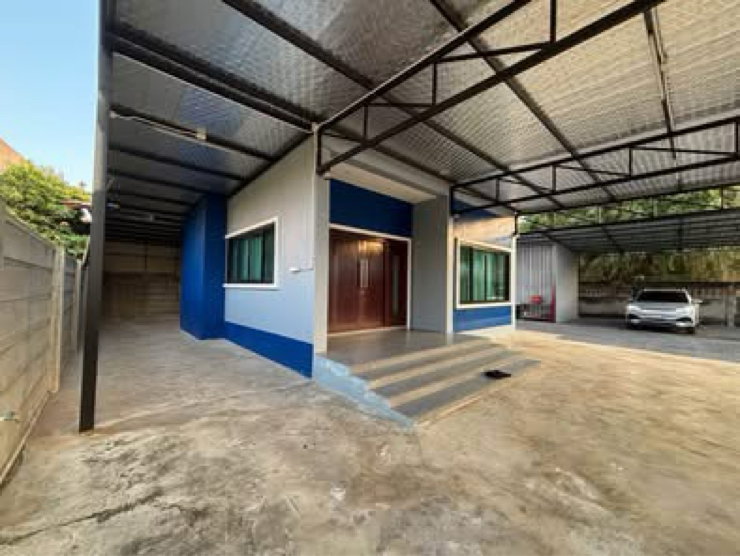 รูป 🏡 ขายบ้านเดี่ยว 2 ชั้น ใจกลางเมืองอุดรฯ ที่ดินใหญ่ 132 ตร.วา ใกล้อุดรพิทย์ 200 ม. ราคา 10.9 ล้านบาท เจ้าของขายเอง - รูปที่ 2/16
