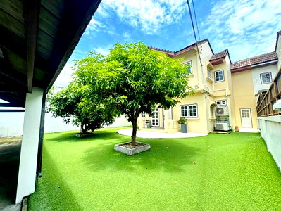Houses for rent Soi Udomsuk (Sukhumvit 103) : Ramkhamhaeng 30-40 MRT Ramkhamhaeng Hospital 550m. Large detached house for rent, 5 bedrooms, 5 bathrooms, 103 sq m., 412 sq m.